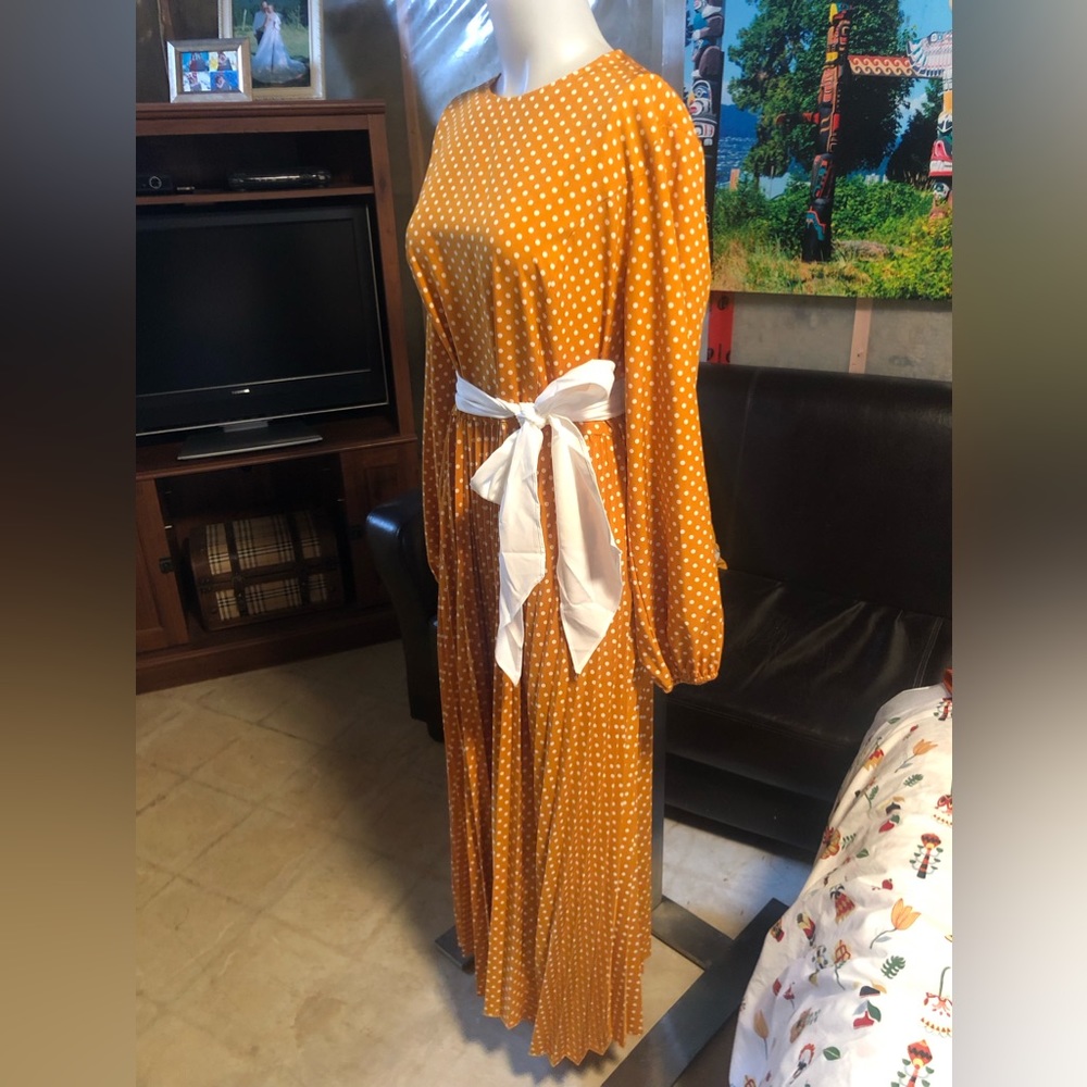 XL SHEIN Long Polkadot Maxi Dress with white ribbon belt